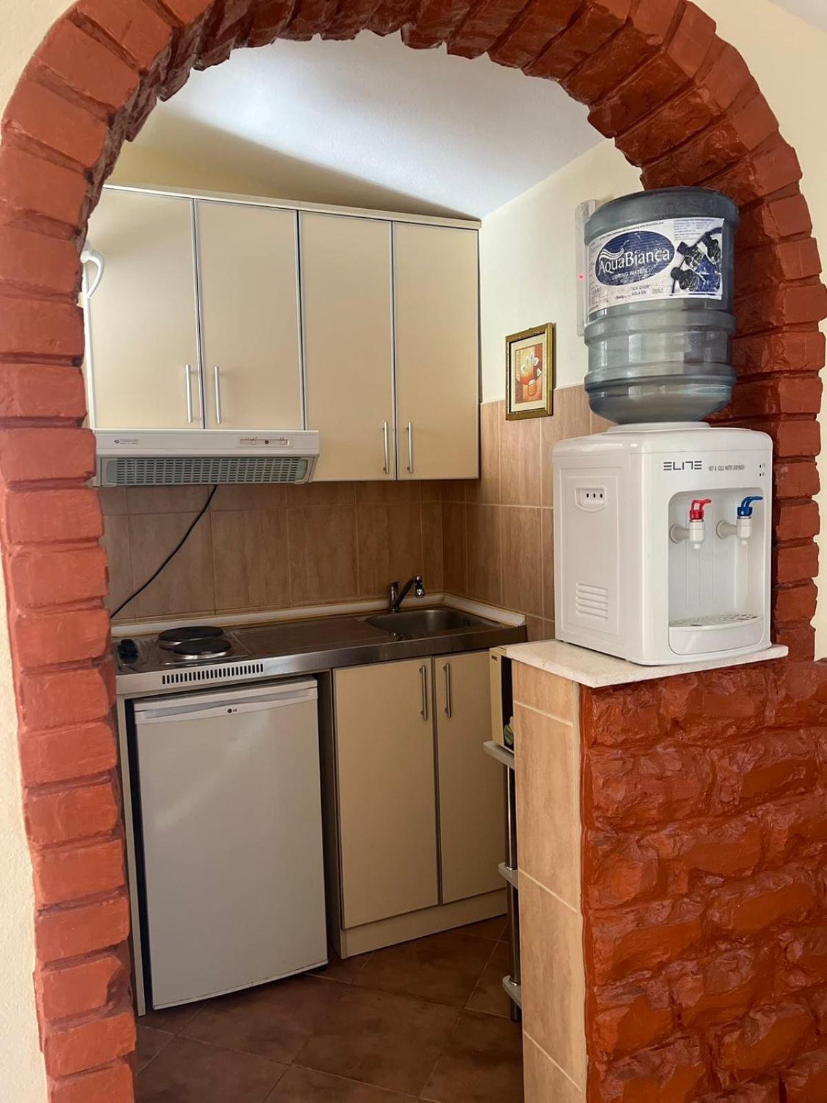 Apartments Moracanin Sutomore Zewnętrze zdjęcie