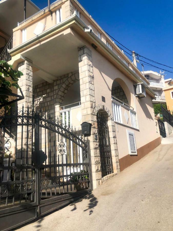 Apartments Moracanin Sutomore Zewnętrze zdjęcie